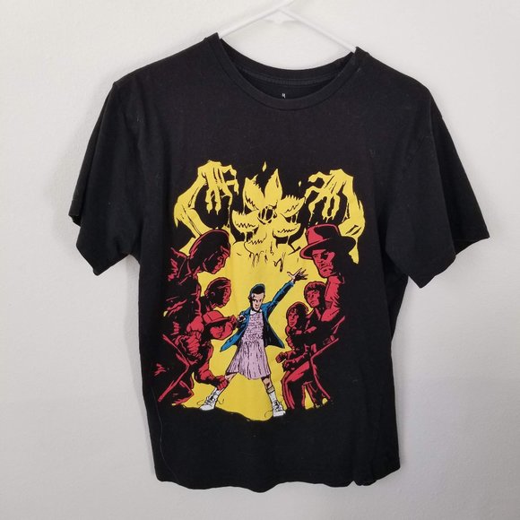 Lootcrate Stranger Things Graphic Tee Size Medium - Picture 1 of 4